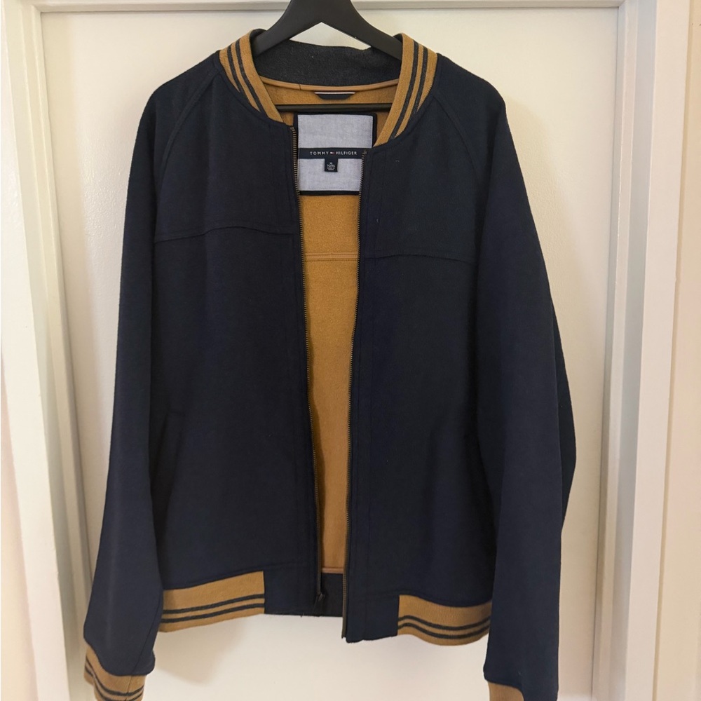 Men’s Tommy Hilfiger Varsity Jacket Blue XL.